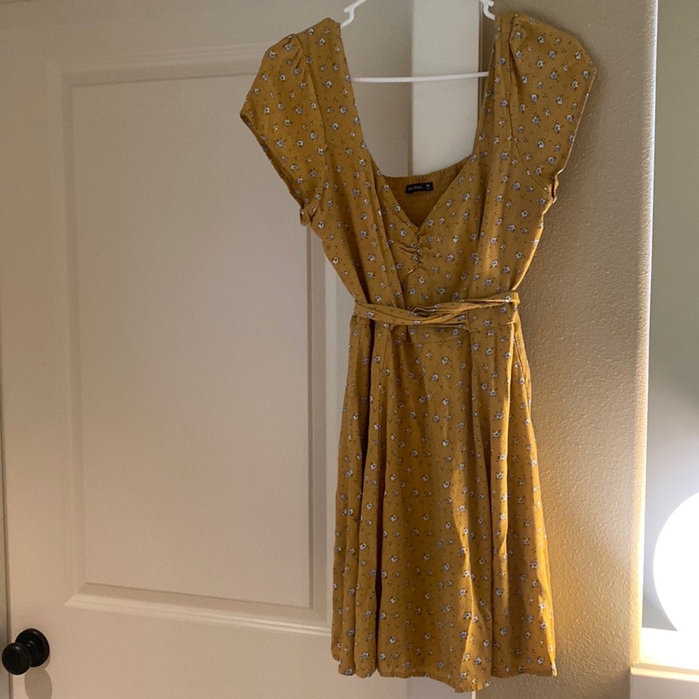 Mustard short sleeve summer dress